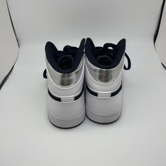 Air Jordan 1 Mid SE, Think‎ 16 Alternate, White/Metallic Silver/Black 11.5 main image 4